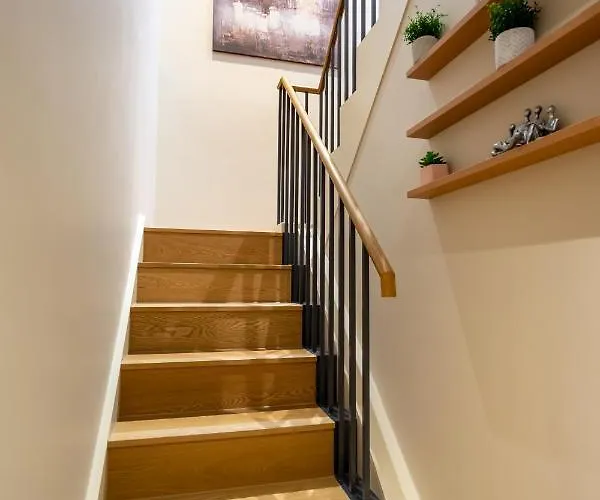 Apartment Twelve Hq York